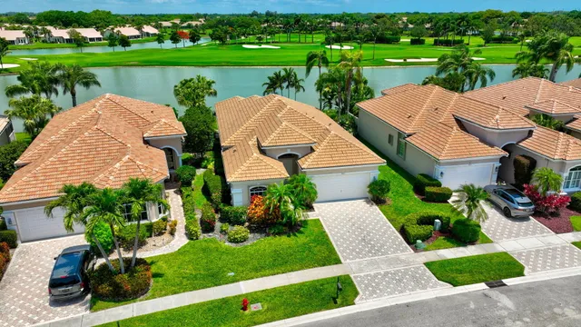 $428,000 | 6943 Fairway Lakes Drive, Boynton Beach, FL 33472
