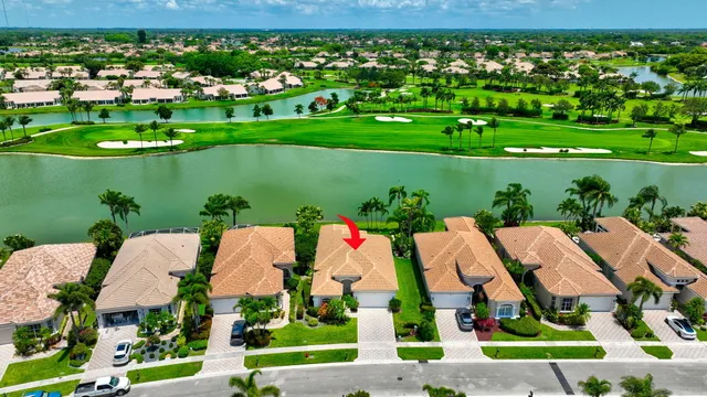 $428,000 | 6943 Fairway Lakes Drive, Boynton Beach, FL 33472