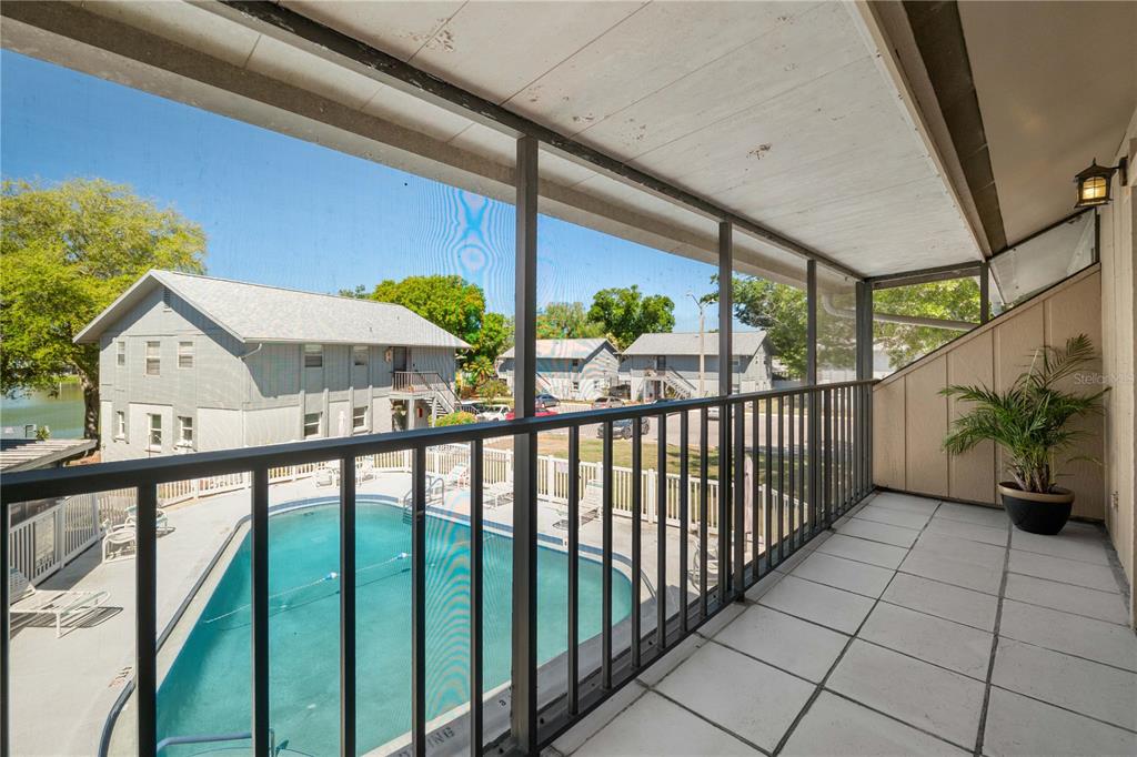 1960 Union Street, Unit 28 Clearwater, FL 33763 - Photo 15 of 23 a view of a balcony