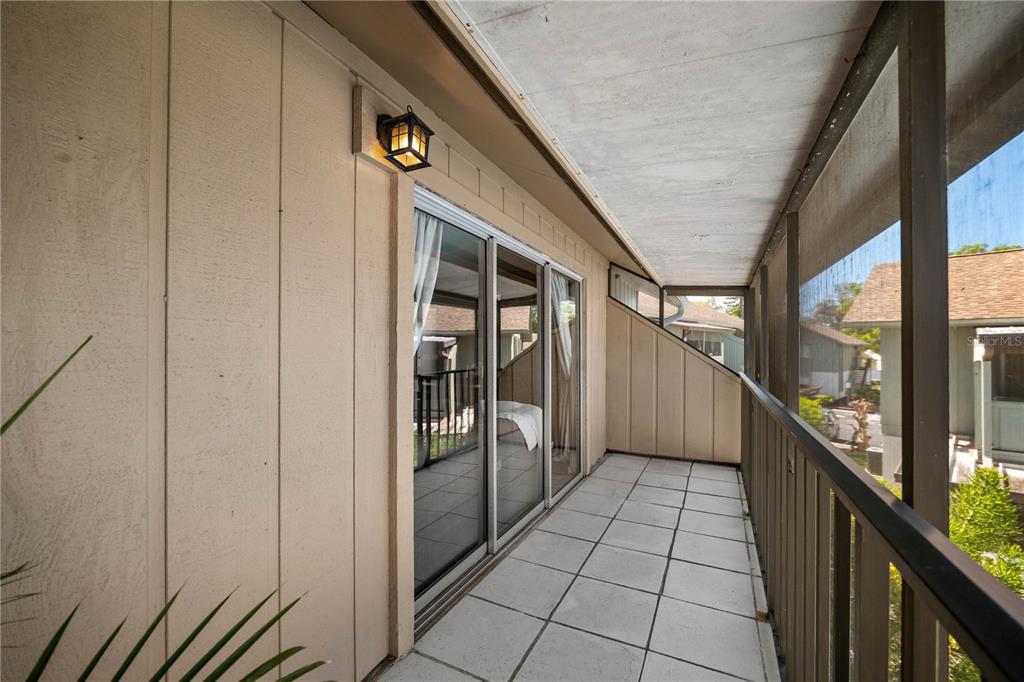1960 Union Street, Unit 28 Clearwater, FL 33763 - Photo 16 of 23 a view of an entryway