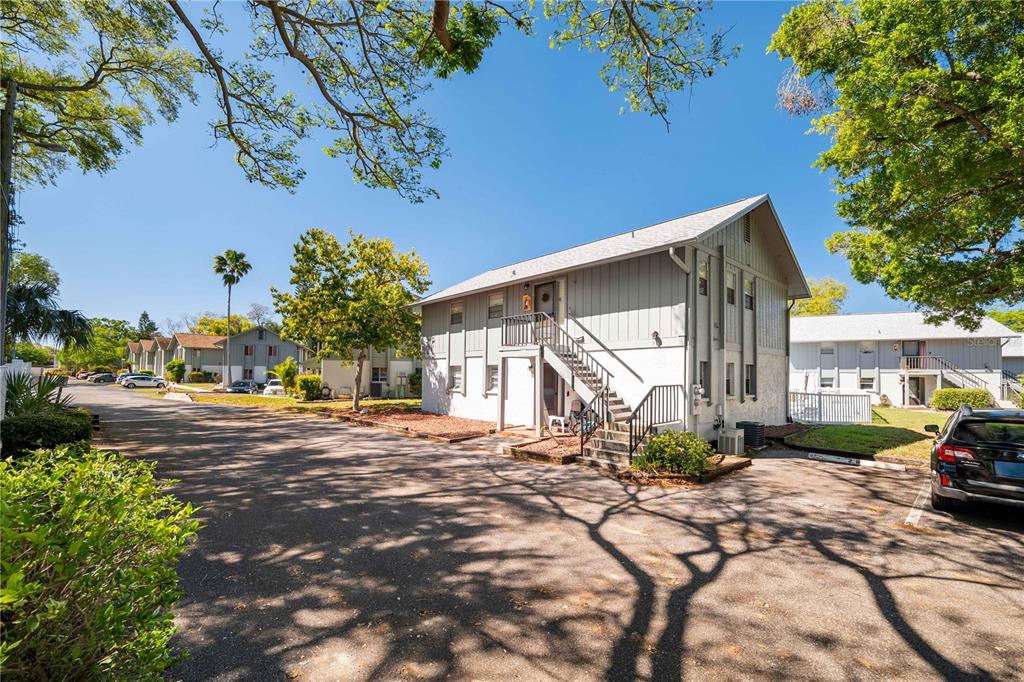 1960 Union Street, Unit 28 Clearwater, FL 33763 - Photo 19 of 23 a view of a house with a patio