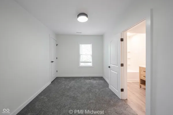 $1,400 | 426 North Bradley Avenue, Indianapolis, IN 46201