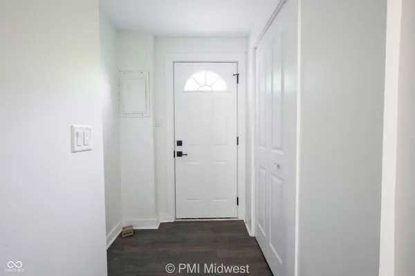 $1,400 | 426 North Bradley Avenue, Indianapolis, IN 46201