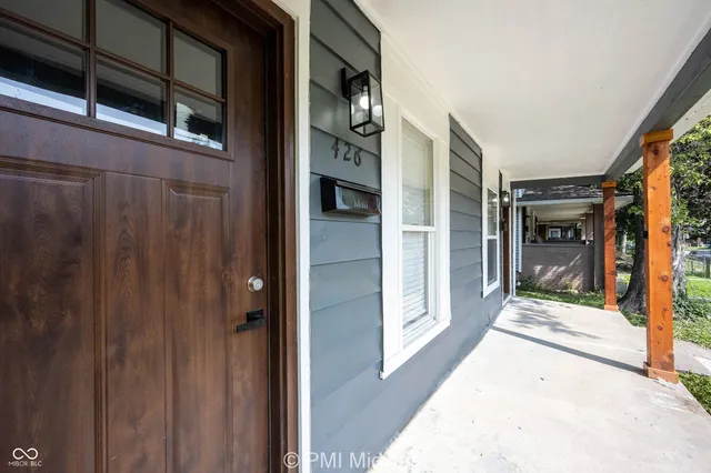 $1,400 | 426 North Bradley Avenue, Indianapolis, IN 46201