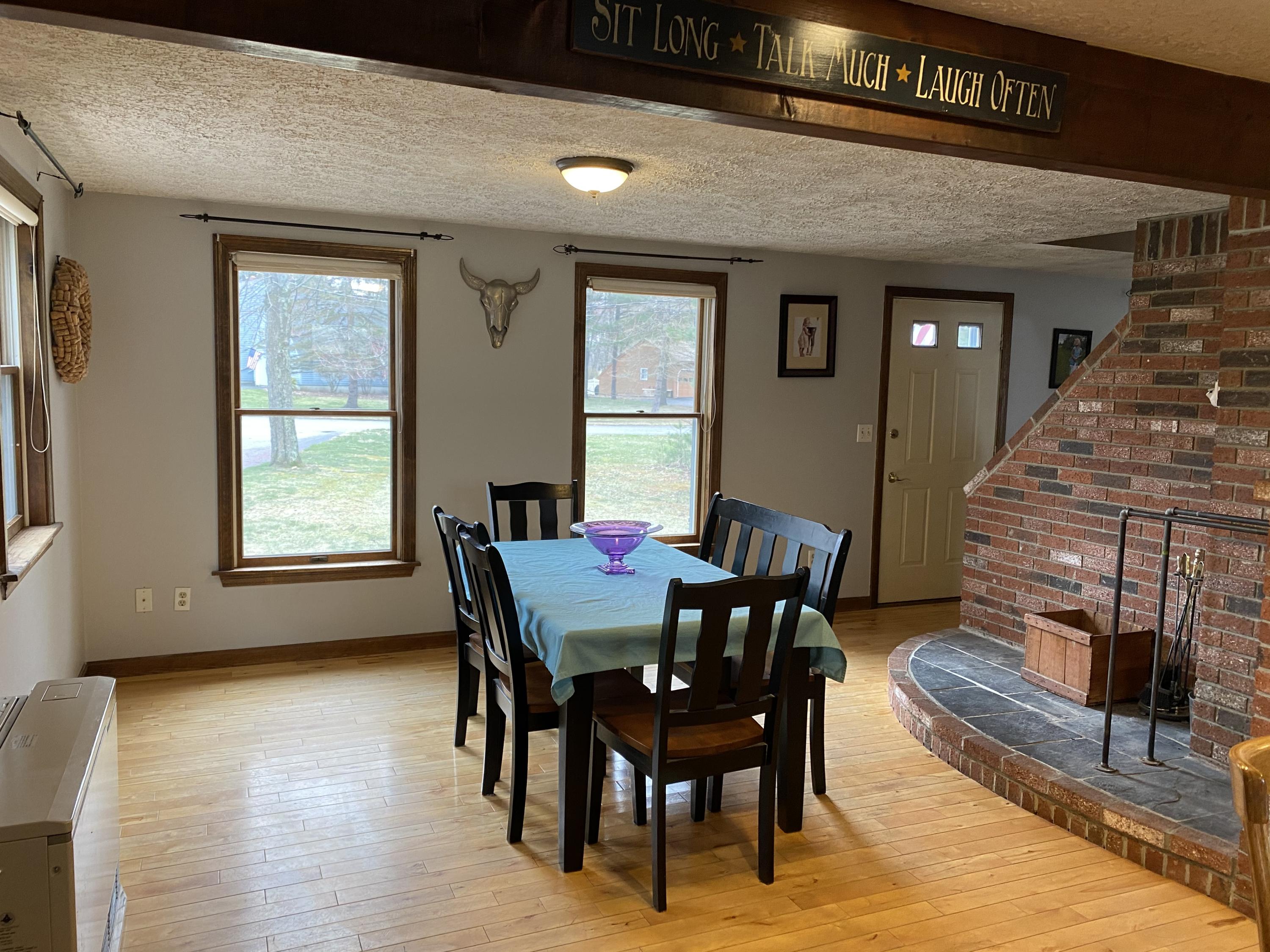 19 Buttonwood Road South Berwick, ME 03908 - Photo 3 of 13 IMG_1862