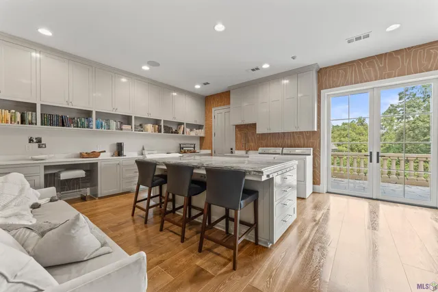 $5,900,000 | 23982 Ferry Landing Drive, Denham Springs, LA 70726