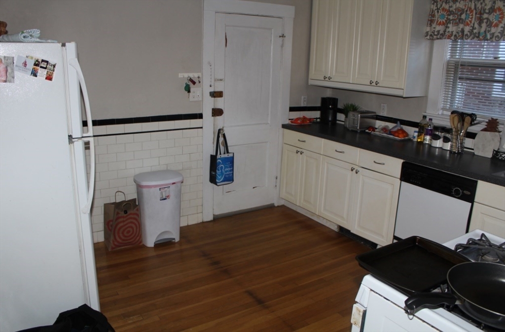 50-52 Colborne Road, Unit 52 Boston, MA 02135 - Photo 5 of 6