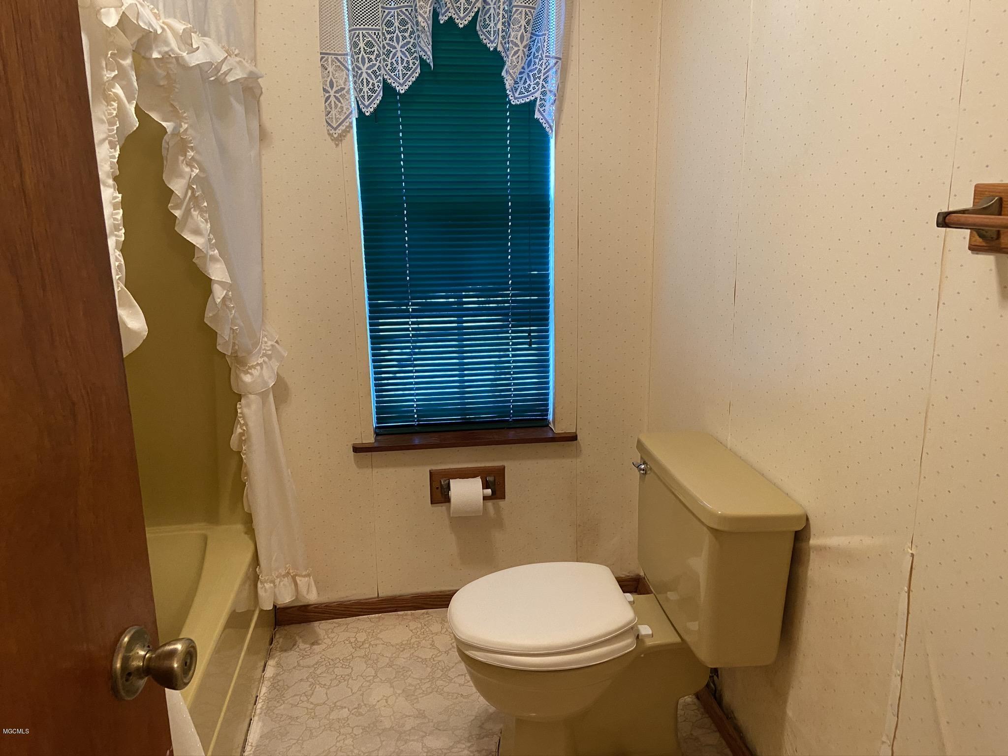 2431 D H Smith Road Vancleave, MS 39565 - Photo 12 of 27 IMG_2424