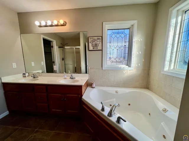 $324,980 | 3515 Southeast 25th Street, Topeka, KS 66605