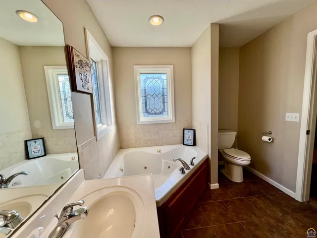 $324,980 | 3515 Southeast 25th Street, Topeka, KS 66605