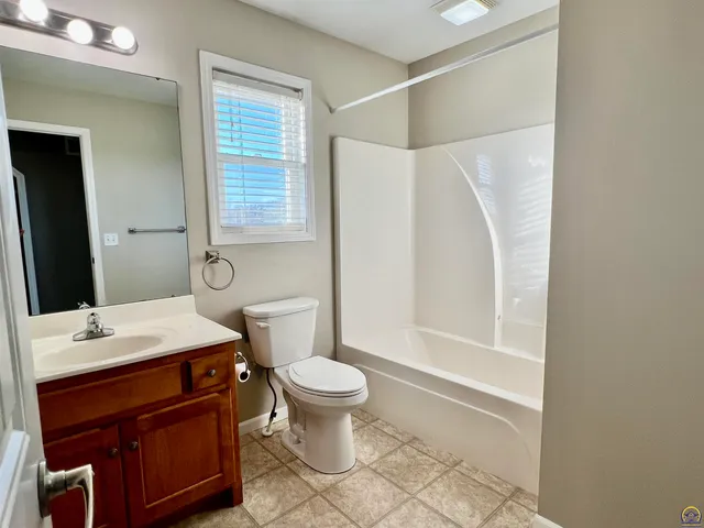 $324,980 | 3515 Southeast 25th Street, Topeka, KS 66605