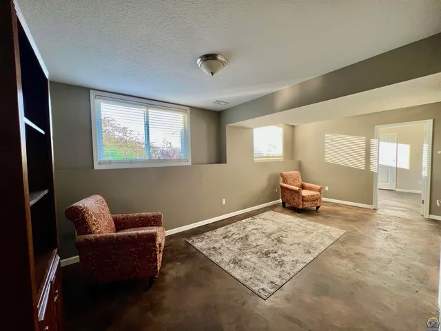 $324,980 | 3515 Southeast 25th Street, Topeka, KS 66605