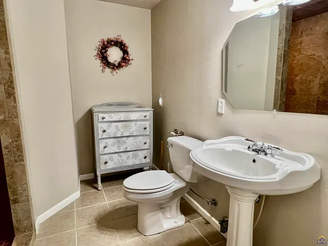 $324,980 | 3515 Southeast 25th Street, Topeka, KS 66605