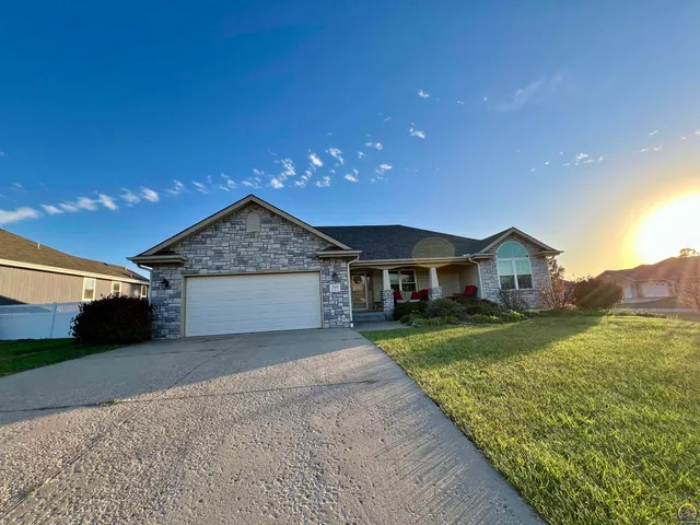 $324,980 | 3515 Southeast 25th Street, Topeka, KS 66605