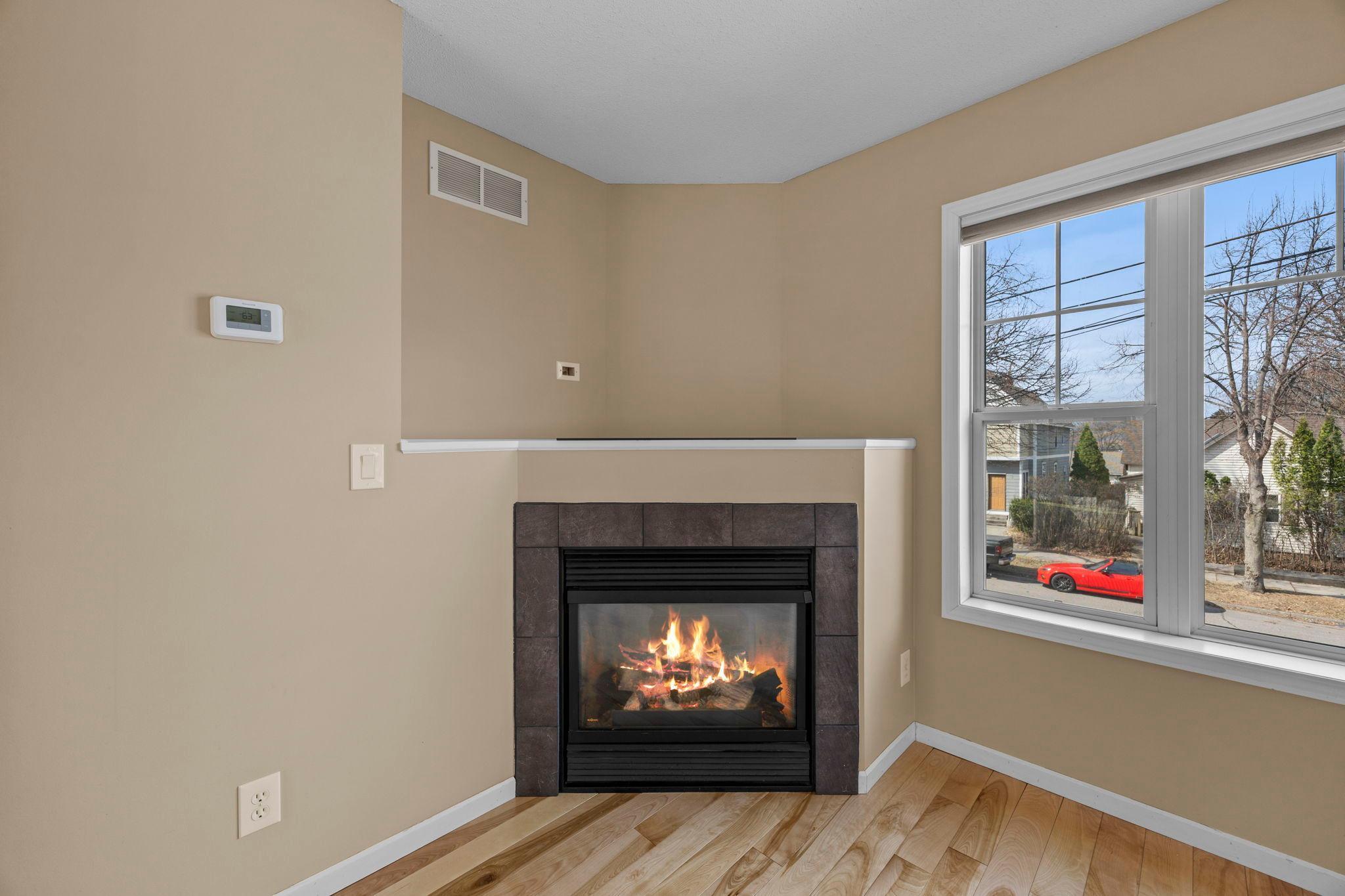 1825 3rd Street Northeast Minneapolis, MN 55418 - Photo 10 of 37