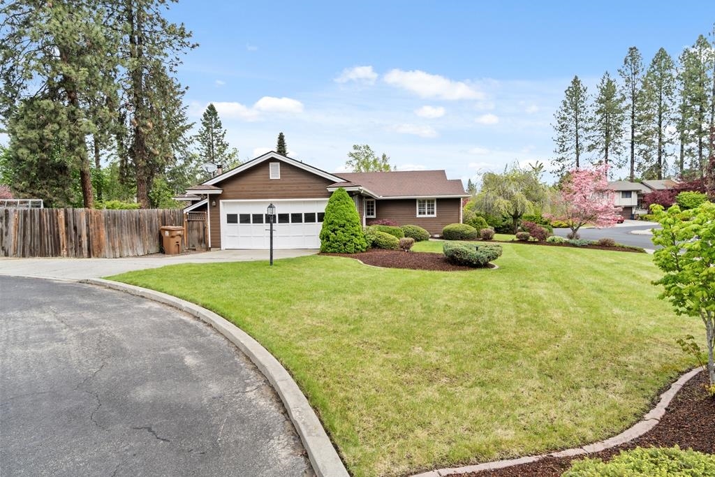 9923 North Arrowhead Drive Spokane, WA 99208 - Photo 2 of 49