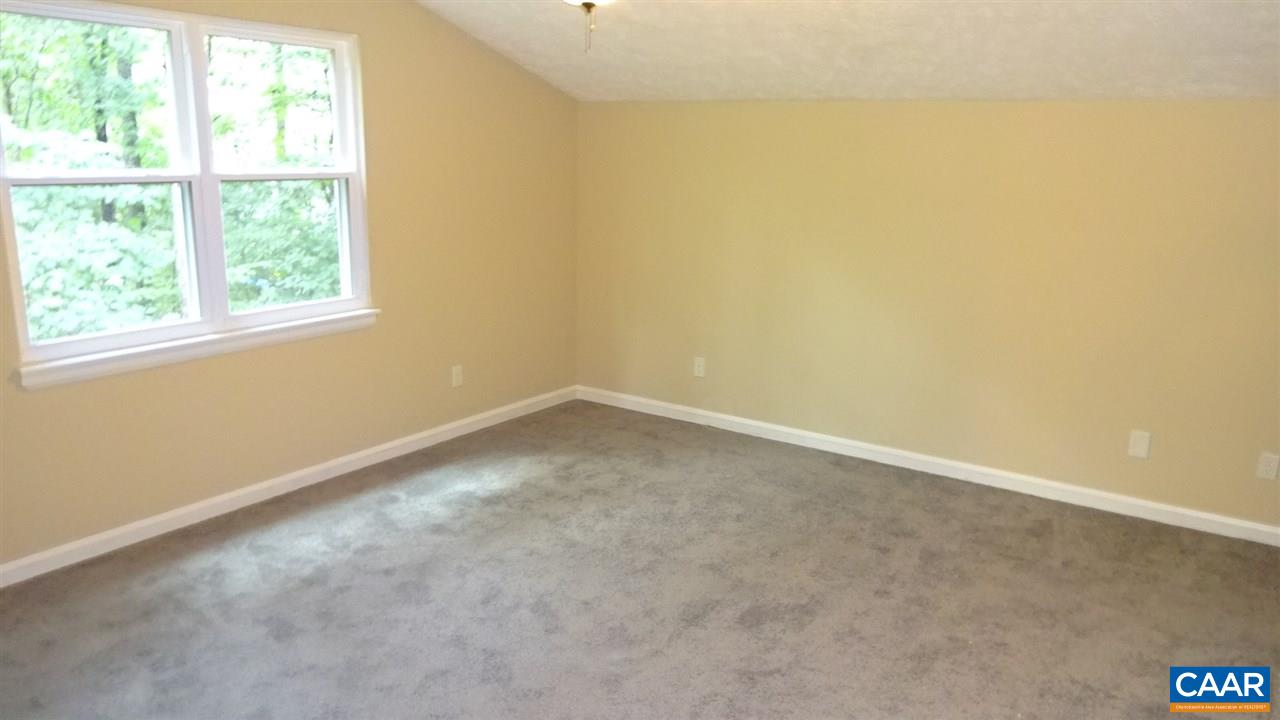 12 Ashton Road Palmyra, VA 22963 - Photo 11 of 25 an empty room with a window