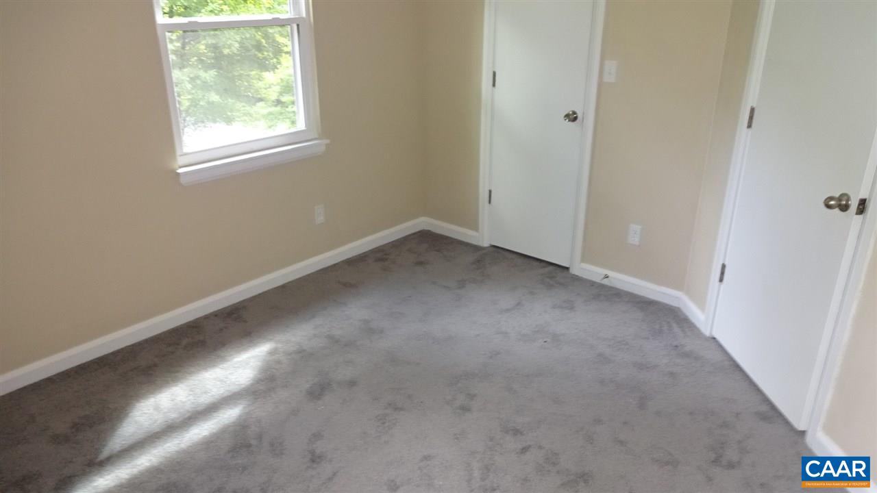 12 Ashton Road Palmyra, VA 22963 - Photo 15 of 25 an empty room with a window