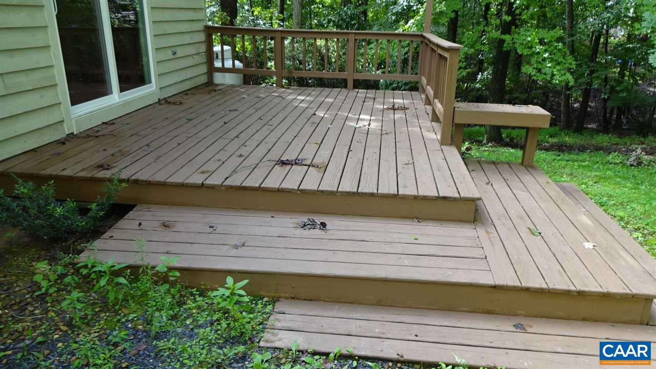 12 Ashton Road Palmyra, VA 22963 - Photo 19 of 25 a view of a wooden deck