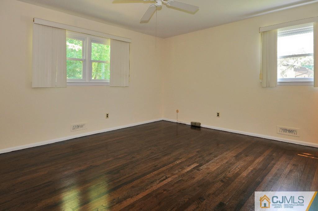 30 Alexander Road East Brunswick, NJ 08816 - Photo 11 of 24 Gallery Image 11
