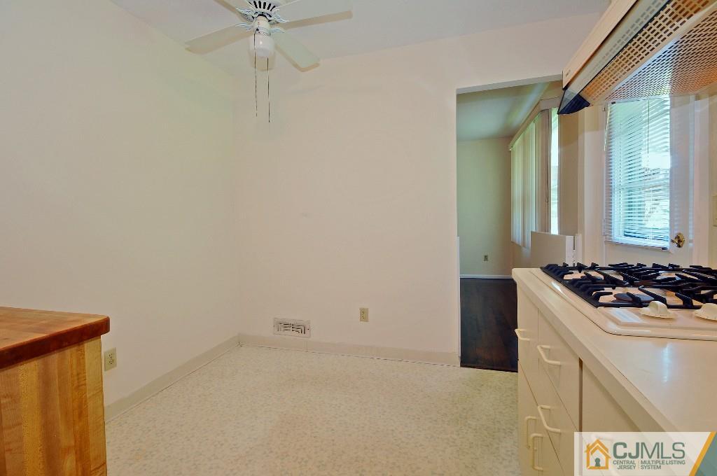 30 Alexander Road East Brunswick, NJ 08816 - Photo 8 of 24 Gallery Image 8