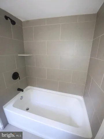 $1,575 | 535 Chews Landing Road, Unit B, Lindenwold, NJ 08021