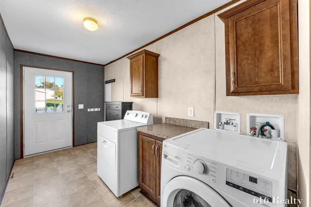 $111,000 | 1412 Red Oak Lane Northeast, Belmont, MI 49306