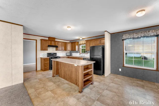 $111,000 | 1412 Red Oak Lane Northeast, Belmont, MI 49306