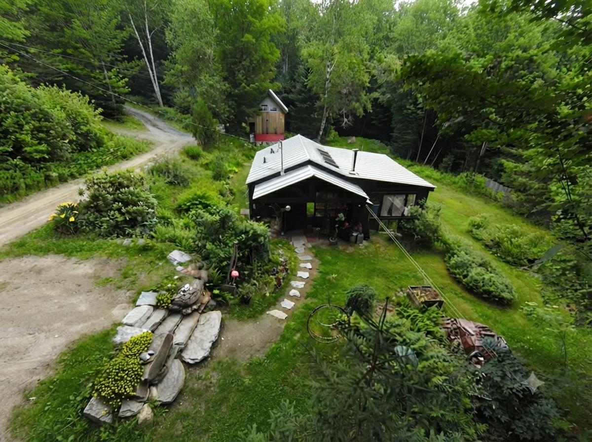 105 Buck Road Warren, VT 05674 - Photo 3 of 45