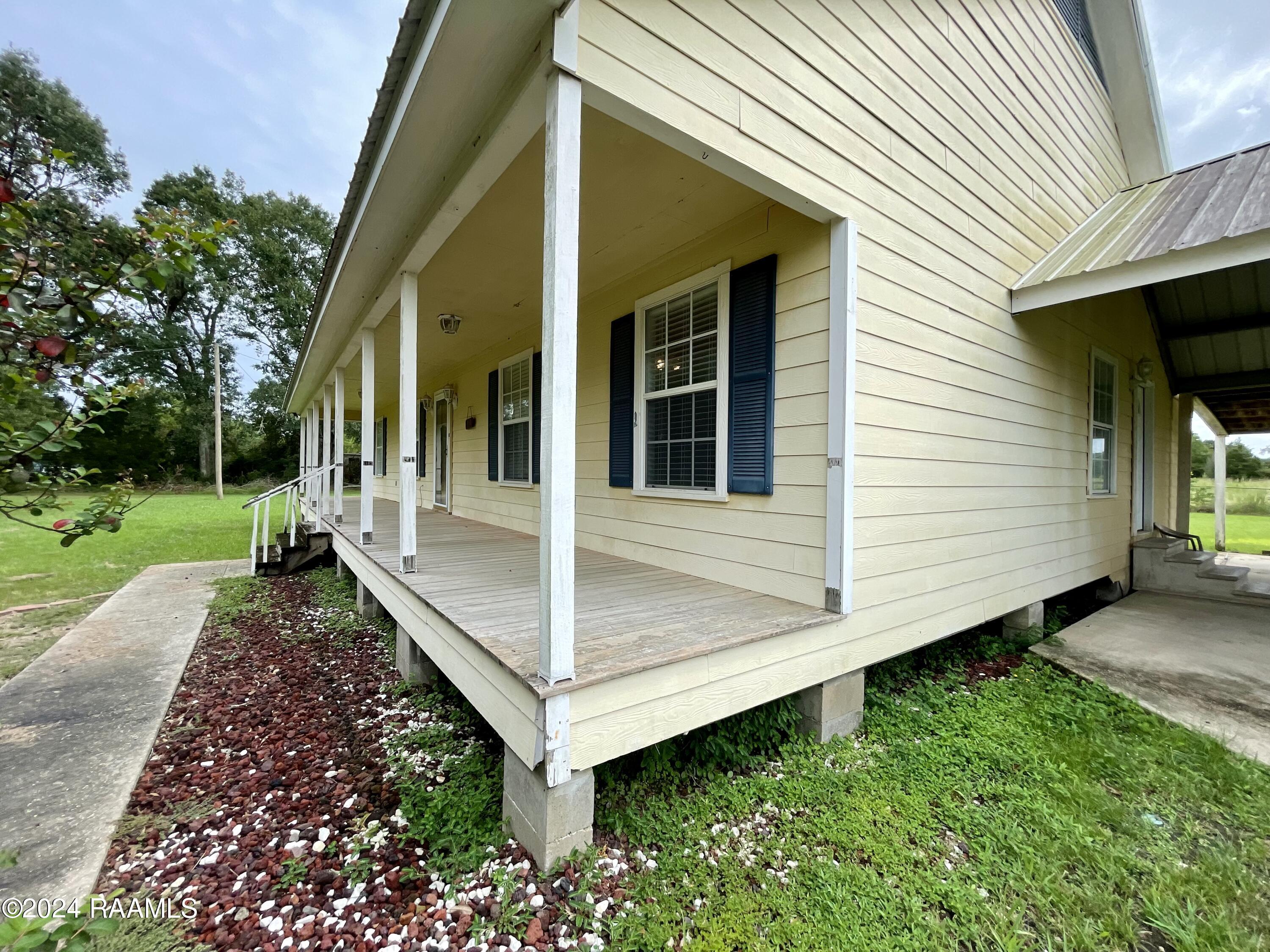 1111 Canal Road Opelousas, LA 70570 - Photo 3 of 27 1111 Canal Road