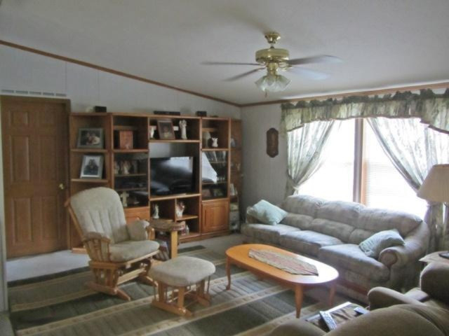 5190 North Vining Road Lakeview, MI 48850 - Photo 13 of 20 13LivingRoom
