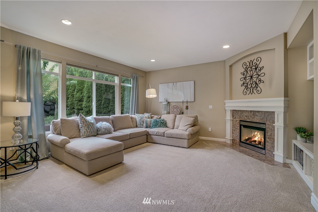 17054 164th Way Southeast Renton, WA 98058 - Photo 11 of 25 Gallery Image 11