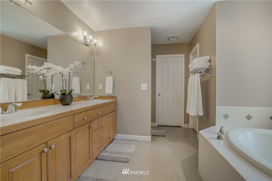 17054 164th Way Southeast Renton, WA 98058 - Photo 17 of 25 Gallery Image 17