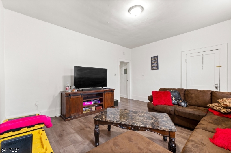 92 South Devine Street, Unit 2 Newark, NJ 07106 - Photo 16 of 33