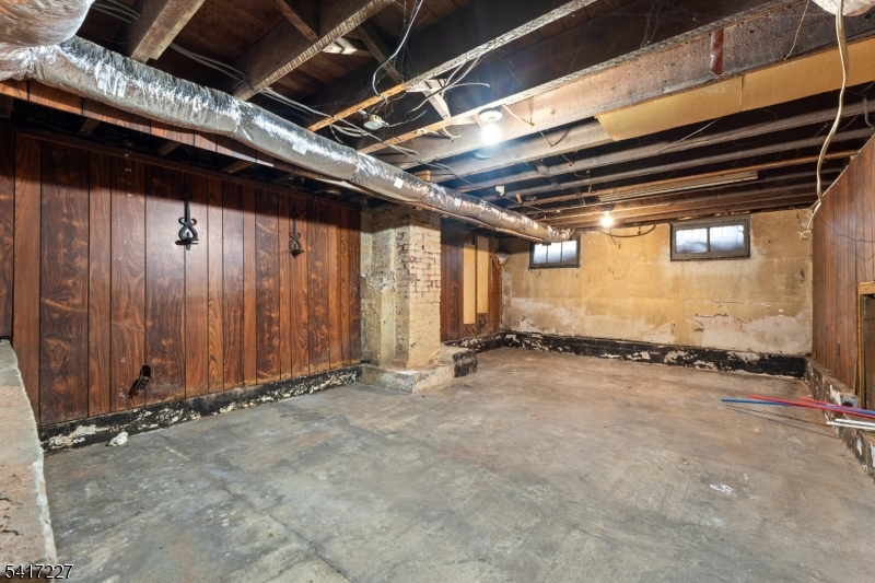 92 South Devine Street, Unit 2 Newark, NJ 07106 - Photo 29 of 33