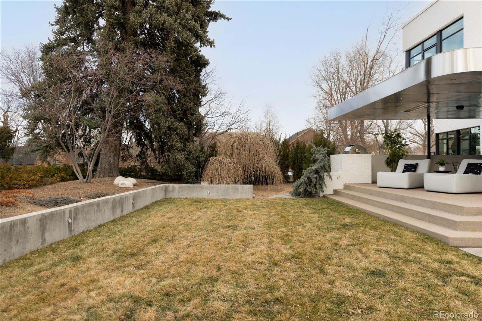 801 South Ellipse Way Denver, CO 80209 - Photo 41 of 50 a view of a backyard