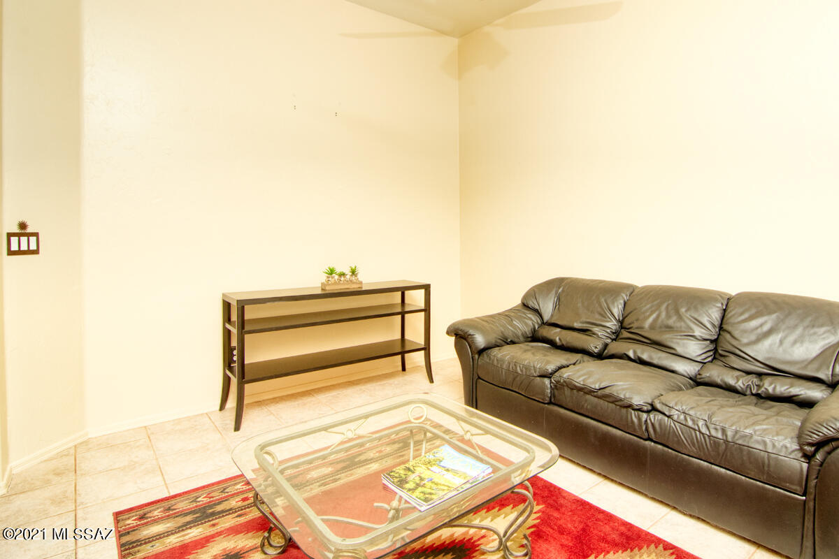 11420 North Sawtooth Road Tucson, AZ 85737 - Photo 5 of 30 Gallery Image 5