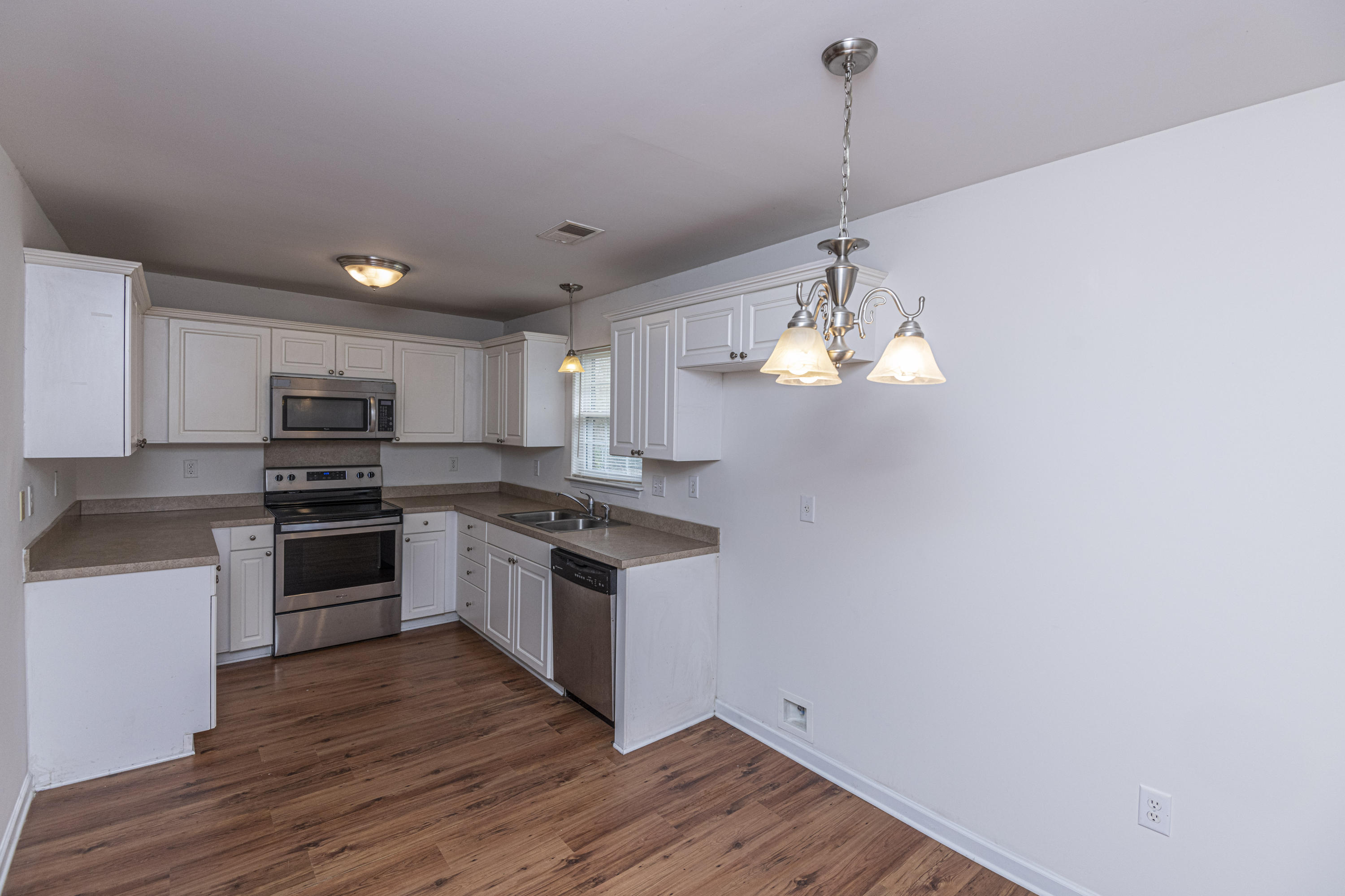 146 Sanders Road Ridgeville, SC 29472 - Photo 5 of 41 DSC_4997