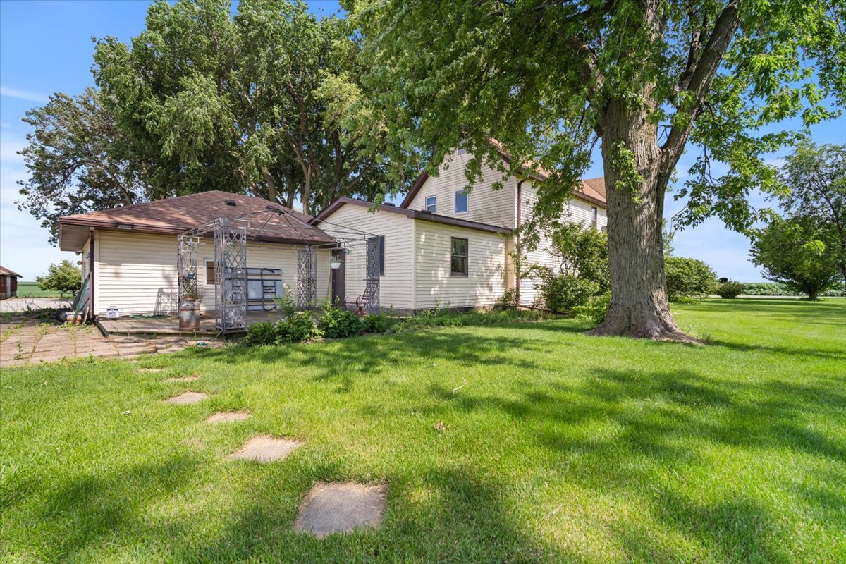 23875 East Th Road North Cropsey, IL 61731 - Photo 5 of 54