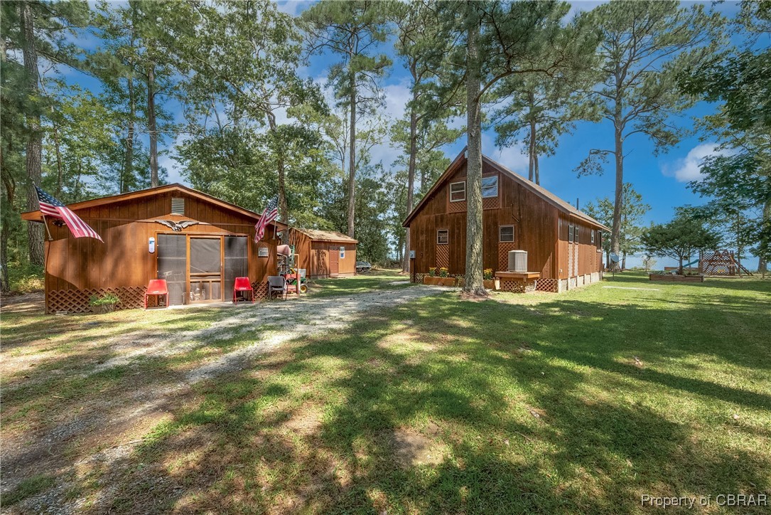 5447 Mobjack Road Gloucester, VA 23061 - Photo 30 of 40 View of yard