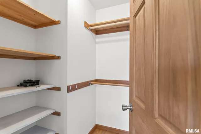 $583,000 | 6856 Minder Road, Rochester, IL 62563