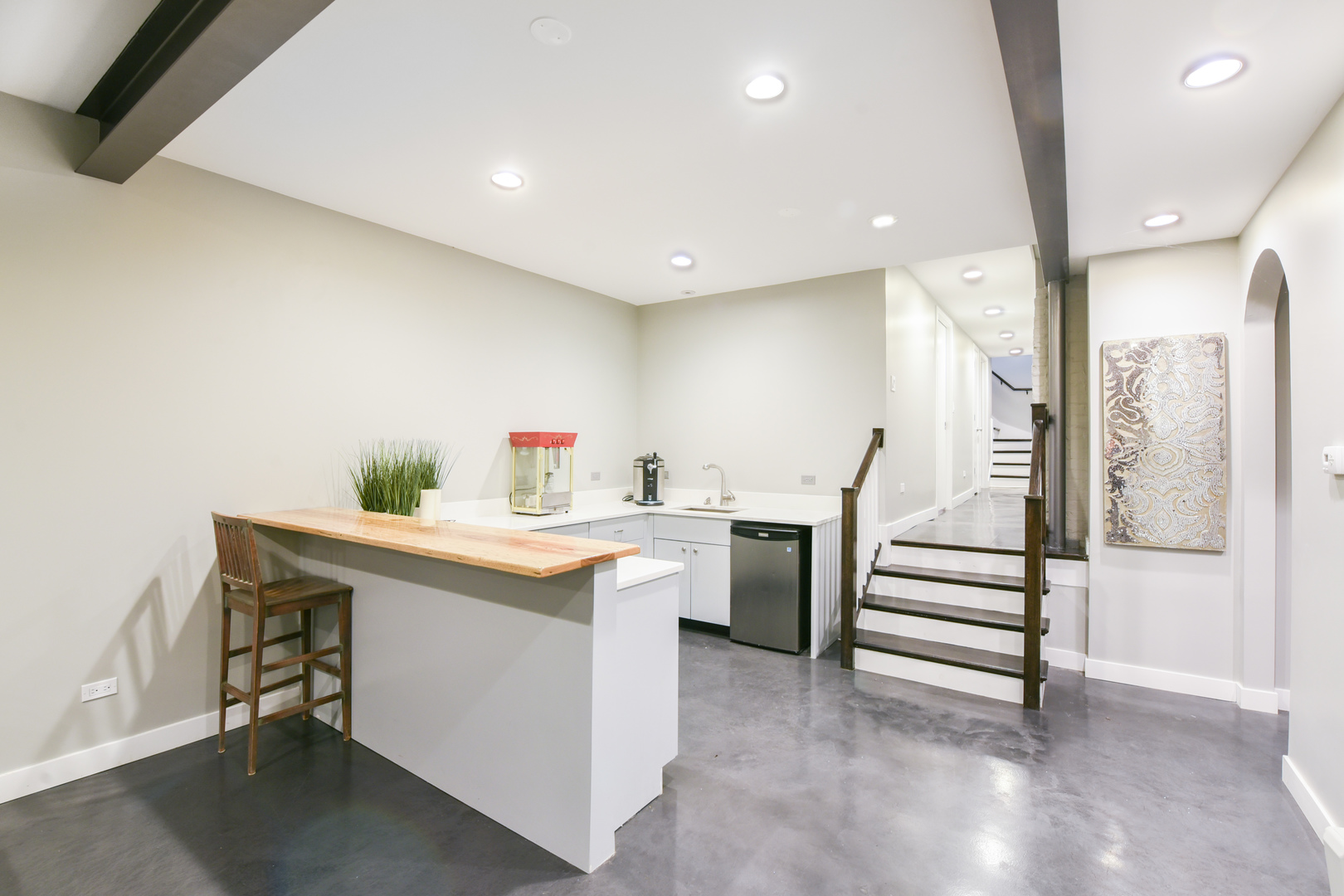 710 Walden Road Winnetka, IL 60093 - Photo 21 of 28 a view of entryway with wooden floor