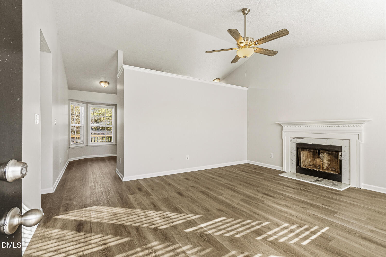 5709 Angelfish Court Raleigh, NC 27610 - Photo 5 of 35 005