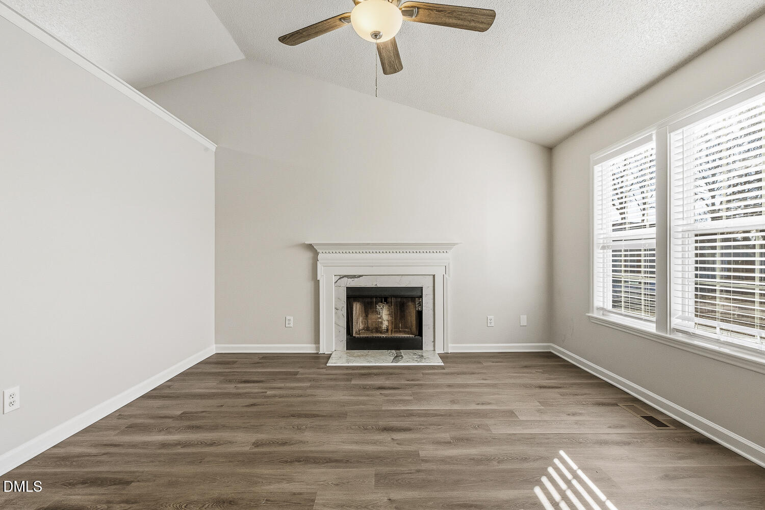 5709 Angelfish Court Raleigh, NC 27610 - Photo 6 of 35 006