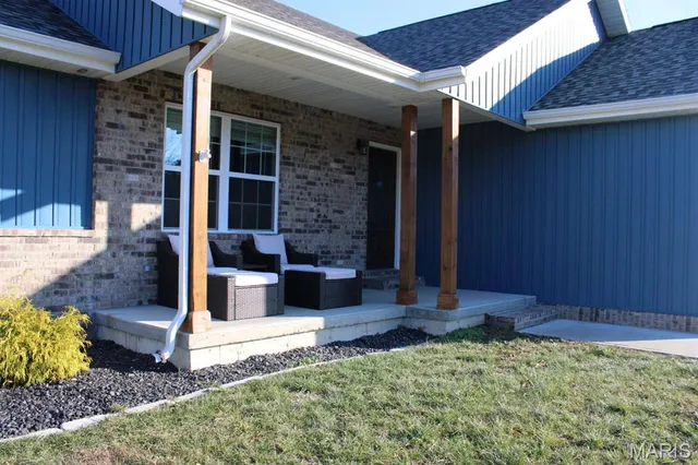 $285,000 | 1520 Fairfield Road, Lebanon, MO 65536