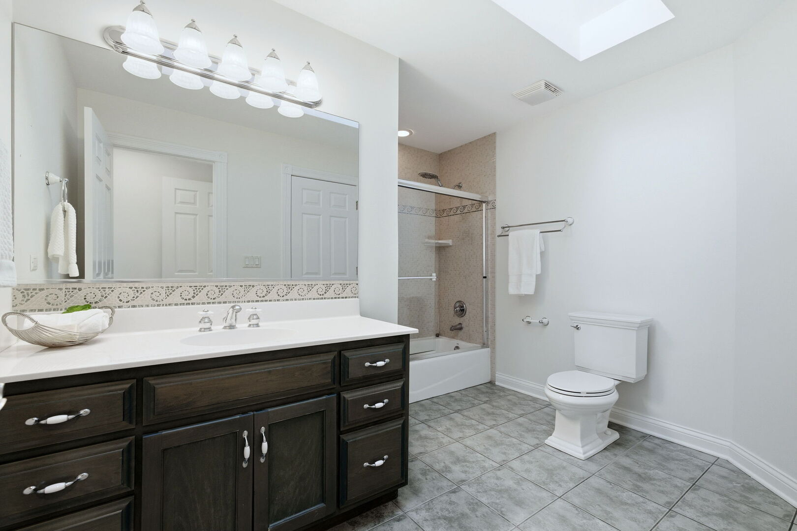 1224 Ridge Road Westmont, IL 60559 - Photo 33 of 52