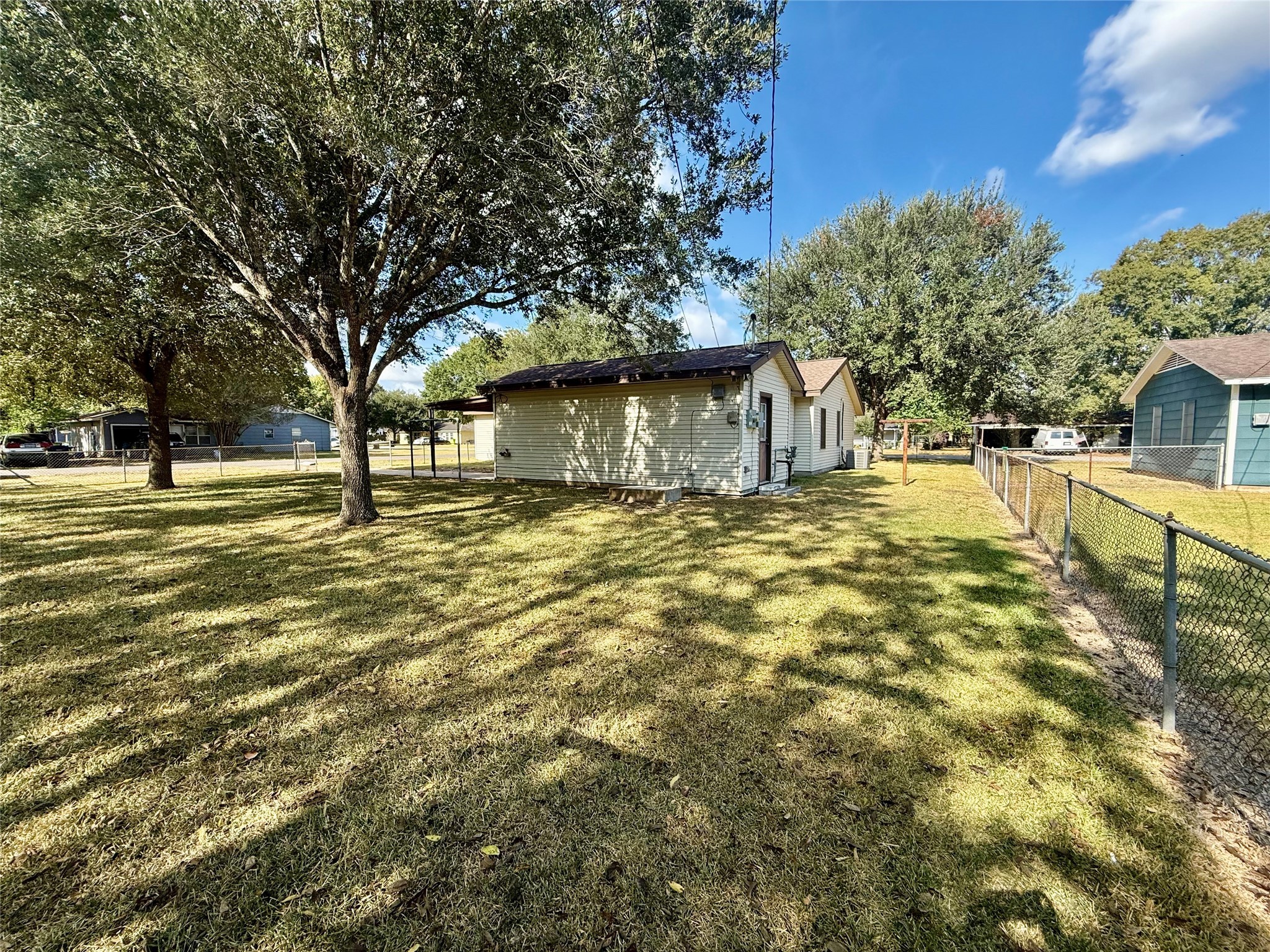 1633 Jones Street Rosenberg, TX 77471 - Photo 3 of 19