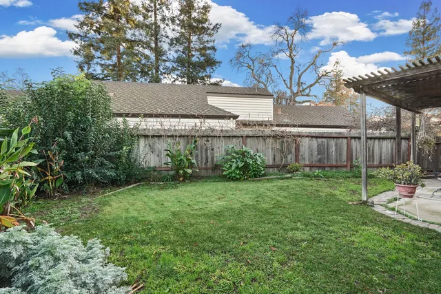 $504,000 | 1754 Lakeshore Drive, Lodi, CA 95242