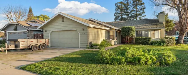 $504,000 | 1754 Lakeshore Drive, Lodi, CA 95242
