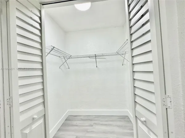 $1,250 | 5903 Southwest 26th Terrace, Unit 2 2, West Park, FL 33023